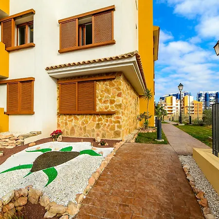 Bennecke Elvis Apartment